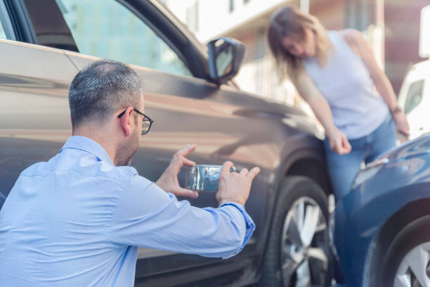 Professional Full Coverage Car Insurance technician working in Sunset, LA